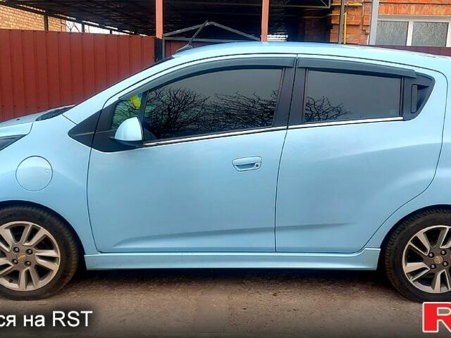 Синій Шевроле Спарк, об'ємом двигуна 0 л та пробігом 110 тис. км за 9000 $, фото 3 на Automoto.ua
