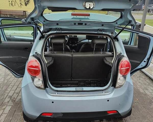 Синій Шевроле Спарк, об'ємом двигуна 0 л та пробігом 120 тис. км за 6100 $, фото 1 на Automoto.ua