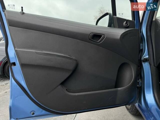 Синій Шевроле Спарк, об'ємом двигуна 1 л та пробігом 152 тис. км за 5600 $, фото 10 на Automoto.ua
