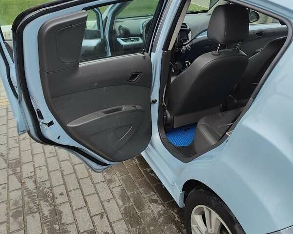 Синій Шевроле Спарк, об'ємом двигуна 0 л та пробігом 120 тис. км за 6100 $, фото 5 на Automoto.ua