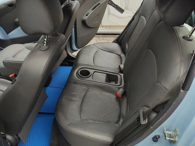 Синий Шевроле Спарк, объемом двигателя 0 л и пробегом 120 тыс. км за 6000 $, фото 2 на Automoto.ua