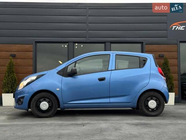 Синій Шевроле Спарк, об'ємом двигуна 1 л та пробігом 152 тис. км за 5600 $, фото 2 на Automoto.ua