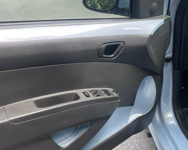 Синий Шевроле Спарк, объемом двигателя 0 л и пробегом 243 тыс. км за 5600 $, фото 19 на Automoto.ua