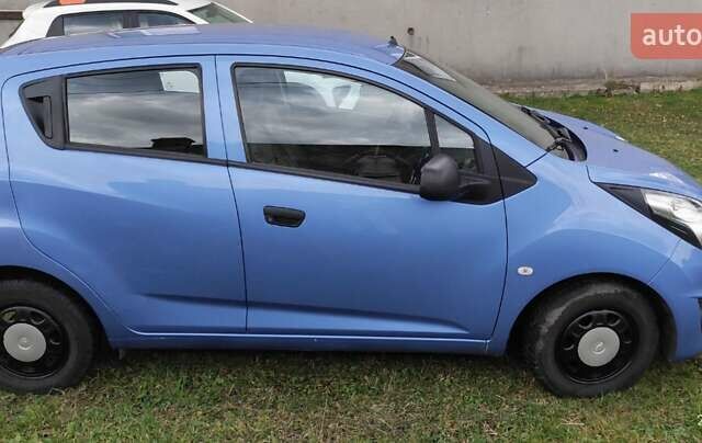 Синий Шевроле Спарк, объемом двигателя 1 л и пробегом 152 тыс. км за 5200 $, фото 16 на Automoto.ua