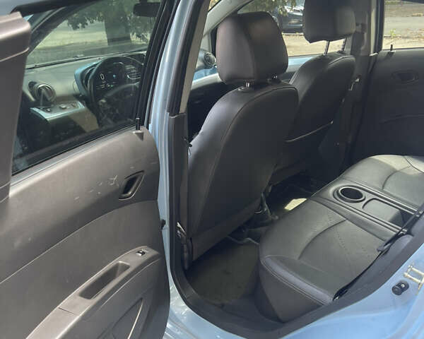 Синий Шевроле Спарк, объемом двигателя 0 л и пробегом 243 тыс. км за 5600 $, фото 27 на Automoto.ua