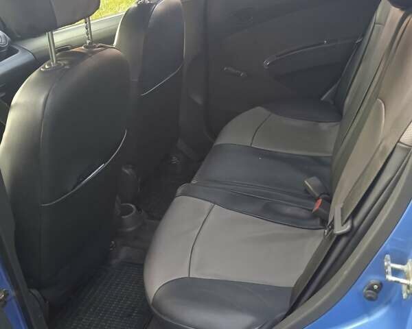 Синий Шевроле Спарк, объемом двигателя 1 л и пробегом 152 тыс. км за 5200 $, фото 2 на Automoto.ua