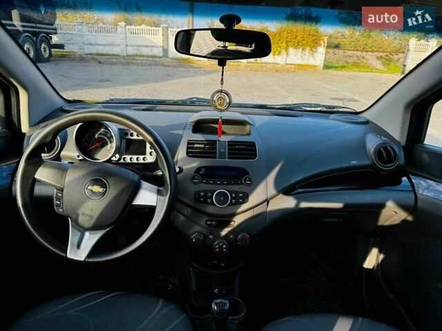 Зеленый Шевроле Спарк, объемом двигателя 0.99 л и пробегом 95 тыс. км за 4200 $, фото 4 на Automoto.ua
