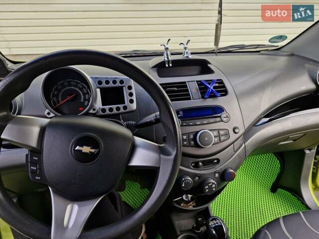 Зеленый Шевроле Спарк, объемом двигателя 1.21 л и пробегом 137 тыс. км за 4800 $, фото 8 на Automoto.ua