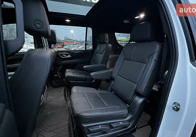 Белый Шевроле Субурбан, объемом двигателя 3 л и пробегом 79 тыс. км за 65999 $, фото 25 на Automoto.ua