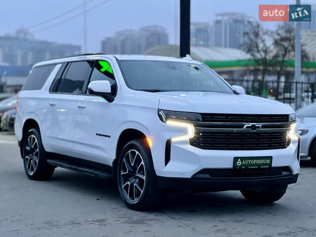 Белый Шевроле Субурбан, объемом двигателя 3 л и пробегом 79 тыс. км за 65999 $, фото 4 на Automoto.ua