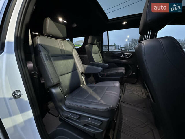 Белый Шевроле Субурбан, объемом двигателя 3 л и пробегом 79 тыс. км за 65999 $, фото 32 на Automoto.ua