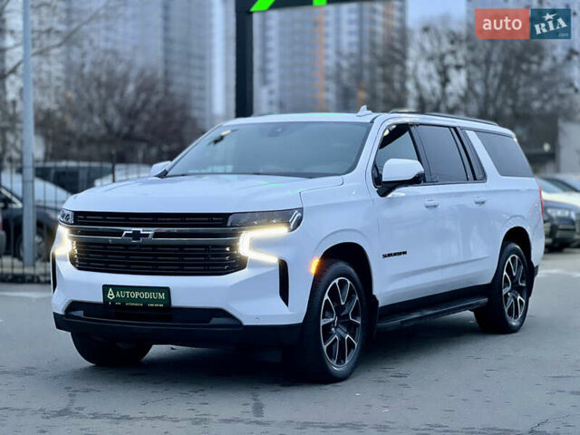 Белый Шевроле Субурбан, объемом двигателя 3 л и пробегом 79 тыс. км за 65999 $, фото 3 на Automoto.ua