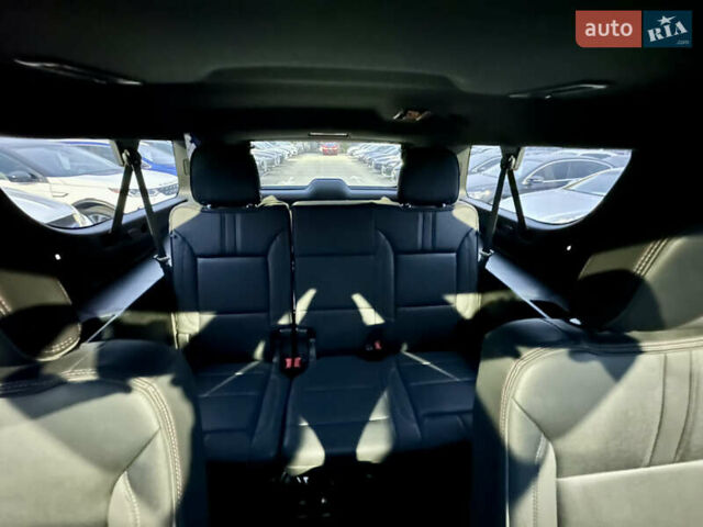 Белый Шевроле Субурбан, объемом двигателя 3 л и пробегом 79 тыс. км за 65999 $, фото 34 на Automoto.ua