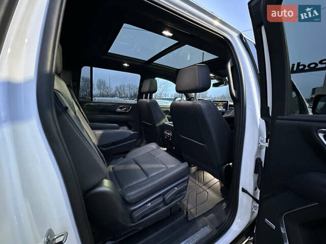 Белый Шевроле Субурбан, объемом двигателя 3 л и пробегом 79 тыс. км за 65999 $, фото 33 на Automoto.ua