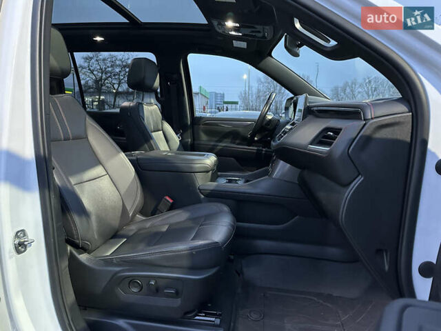 Белый Шевроле Субурбан, объемом двигателя 3 л и пробегом 79 тыс. км за 65999 $, фото 37 на Automoto.ua