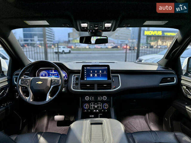 Белый Шевроле Субурбан, объемом двигателя 3 л и пробегом 79 тыс. км за 65999 $, фото 40 на Automoto.ua