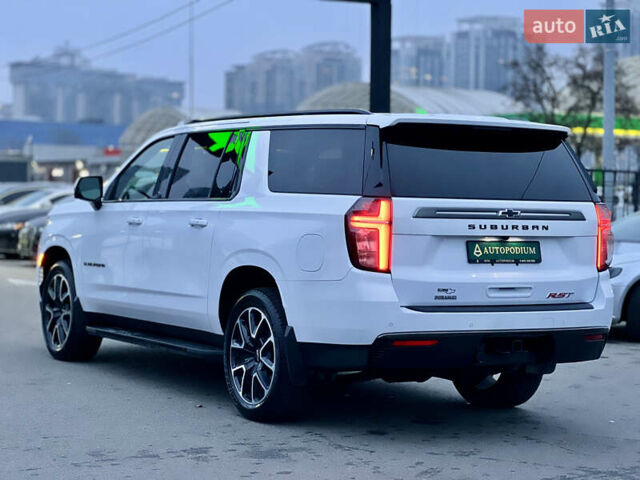 Белый Шевроле Субурбан, объемом двигателя 3 л и пробегом 79 тыс. км за 65999 $, фото 7 на Automoto.ua
