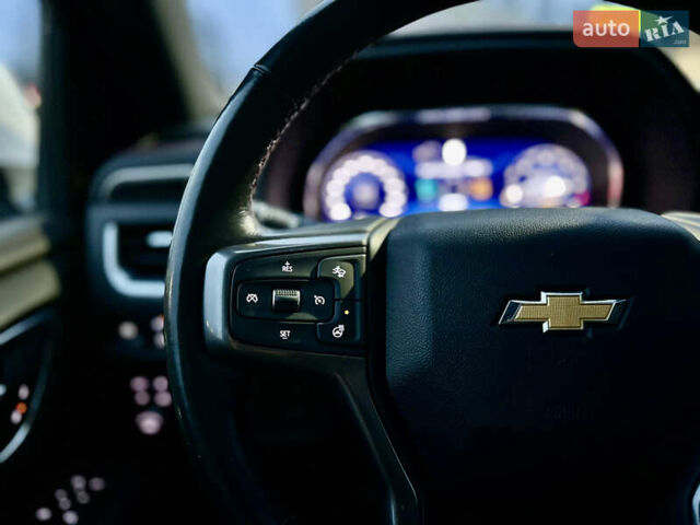 Белый Шевроле Субурбан, объемом двигателя 3 л и пробегом 79 тыс. км за 65999 $, фото 48 на Automoto.ua