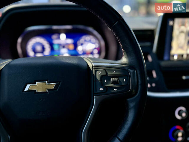 Белый Шевроле Субурбан, объемом двигателя 3 л и пробегом 79 тыс. км за 65999 $, фото 49 на Automoto.ua