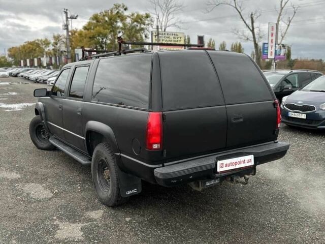 Черный Шевроле Субурбан, объемом двигателя 7.5 л и пробегом 565 тыс. км за 12000 $, фото 3 на Automoto.ua