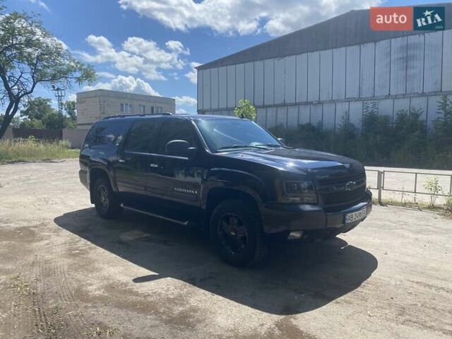 Чорний Шевроле Субурбан, об'ємом двигуна 5.3 л та пробігом 230 тис. км за 16500 $, фото 3 на Automoto.ua