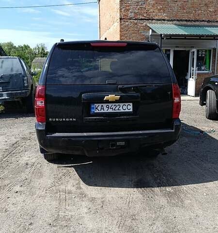 Черный Шевроле Субурбан, объемом двигателя 6 л и пробегом 214 тыс. км за 20000 $, фото 3 на Automoto.ua