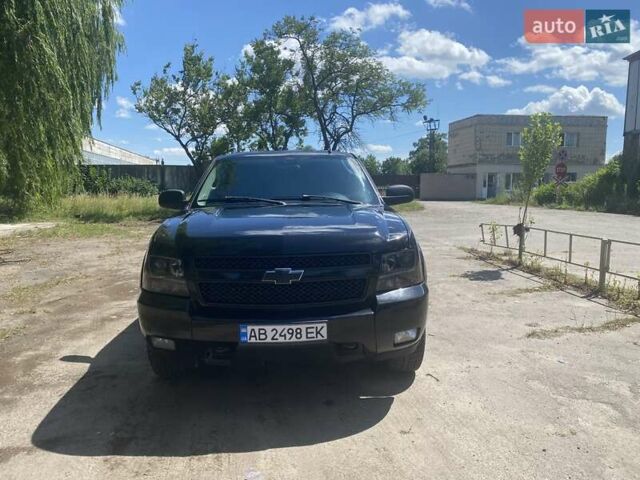 Чорний Шевроле Субурбан, об'ємом двигуна 5.3 л та пробігом 230 тис. км за 16500 $, фото 2 на Automoto.ua