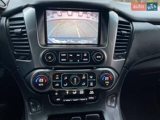 Черный Шевроле Субурбан, объемом двигателя 5.33 л и пробегом 143 тыс. км за 25000 $, фото 7 на Automoto.ua