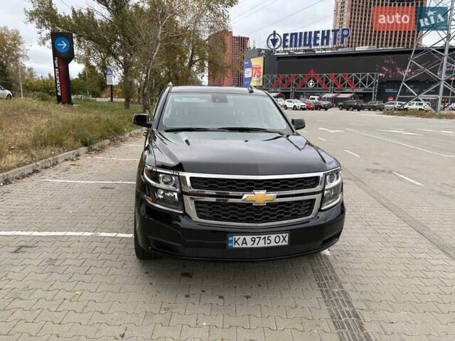 Шевроле Субурбан 2016 в Киеве на Automoto.ua Черный Шевроле Субурбан, объемом двигателя 5.3 л и пробегом 140 тыс. км за 50000 $, фото 10 на Automoto.ua