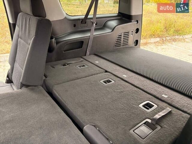 Шевроле Субурбан 2016 в Киеве на Automoto.ua Черный Шевроле Субурбан, объемом двигателя 5.3 л и пробегом 140 тыс. км за 50000 $, фото 26 на Automoto.ua