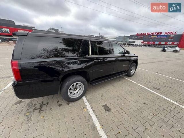 Шевроле Субурбан 2016 в Киеве на Automoto.ua Черный Шевроле Субурбан, объемом двигателя 5.3 л и пробегом 140 тыс. км за 50000 $, фото 3 на Automoto.ua
