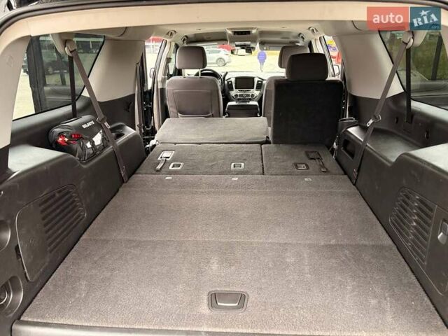 Шевроле Субурбан 2016 в Киеве на Automoto.ua Черный Шевроле Субурбан, объемом двигателя 5.3 л и пробегом 140 тыс. км за 50000 $, фото 27 на Automoto.ua