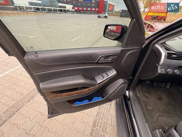 Шевроле Субурбан 2016 в Киеве на Automoto.ua Черный Шевроле Субурбан, объемом двигателя 5.3 л и пробегом 140 тыс. км за 50000 $, фото 17 на Automoto.ua