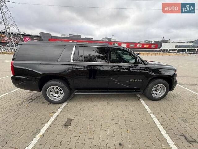 Шевроле Субурбан 2016 в Киеве на Automoto.ua Черный Шевроле Субурбан, объемом двигателя 5.3 л и пробегом 140 тыс. км за 50000 $, фото 2 на Automoto.ua