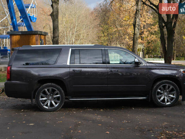 Коричневий Шевроле Субурбан, об'ємом двигуна 5.33 л та пробігом 240 тис. км за 35000 $, фото 4 на Automoto.ua