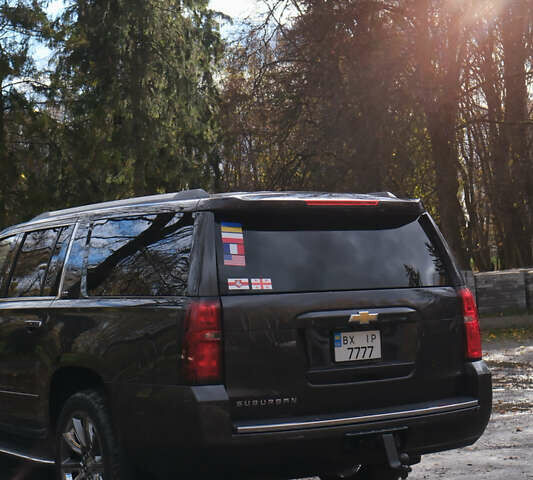 Коричневий Шевроле Субурбан, об'ємом двигуна 5.33 л та пробігом 240 тис. км за 35000 $, фото 8 на Automoto.ua