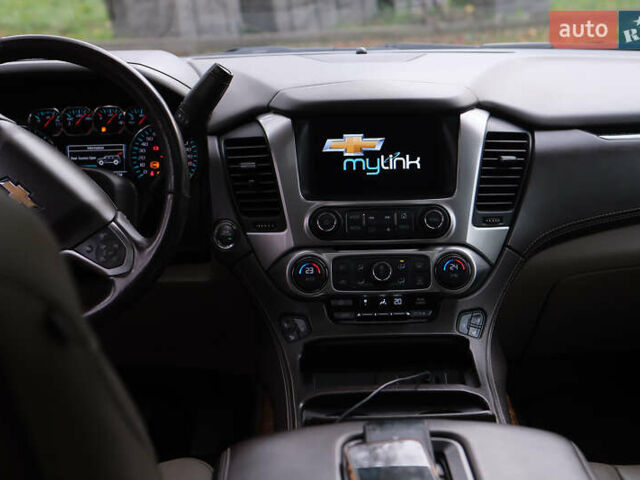 Коричневий Шевроле Субурбан, об'ємом двигуна 5.33 л та пробігом 240 тис. км за 35000 $, фото 13 на Automoto.ua