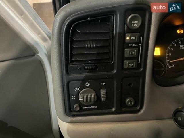 Шевроле Субурбан, об'ємом двигуна 0 л та пробігом 171 тис. км за 7000 $, фото 4 на Automoto.ua