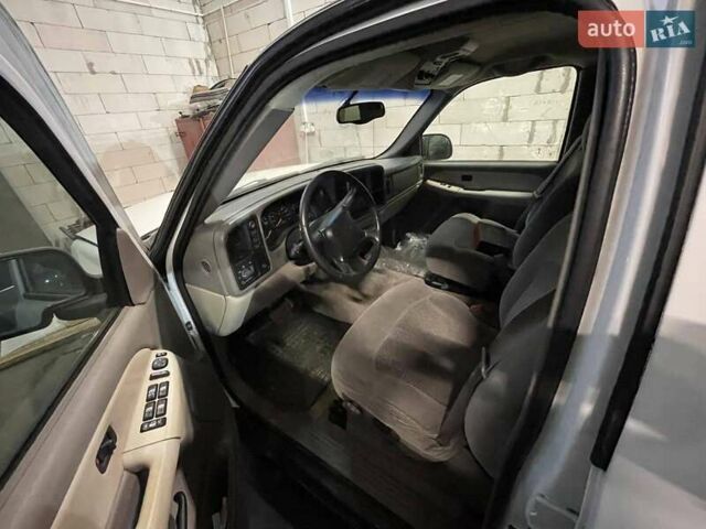 Шевроле Субурбан, об'ємом двигуна 0 л та пробігом 171 тис. км за 7000 $, фото 10 на Automoto.ua