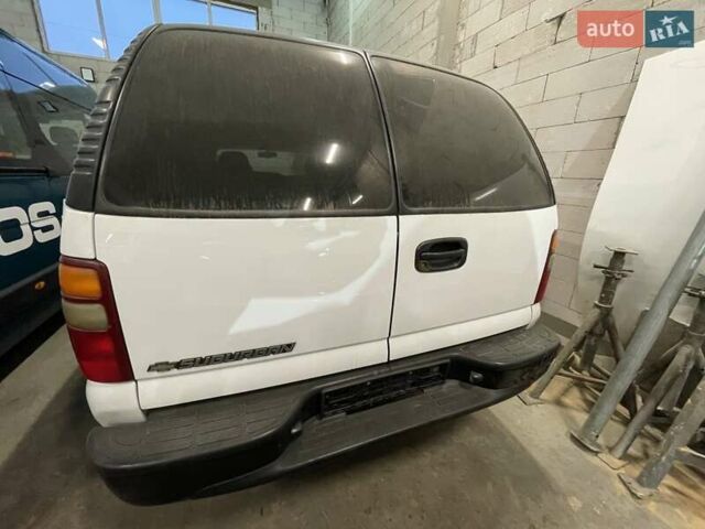 Шевроле Субурбан, об'ємом двигуна 0 л та пробігом 171 тис. км за 7000 $, фото 15 на Automoto.ua