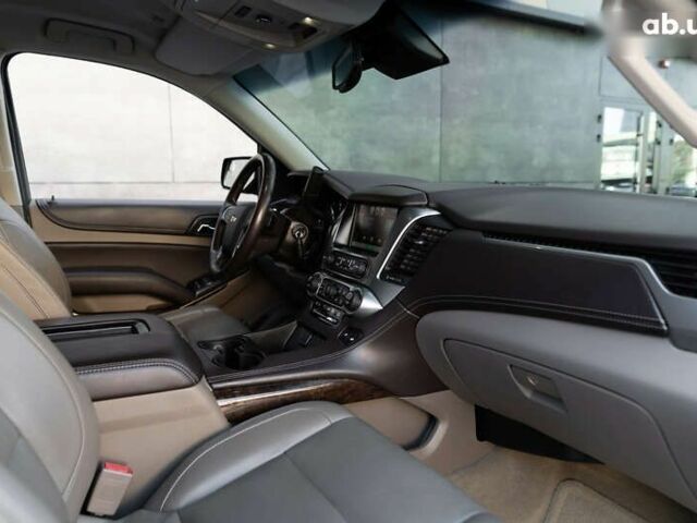 Шевроле Субурбан, об'ємом двигуна 5.3 л та пробігом 153 тис. км за 33000 $, фото 25 на Automoto.ua