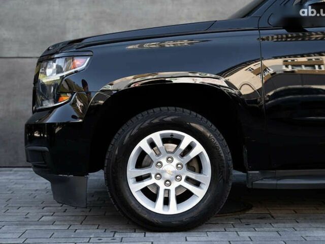 Шевроле Субурбан, об'ємом двигуна 5.3 л та пробігом 153 тис. км за 33000 $, фото 5 на Automoto.ua