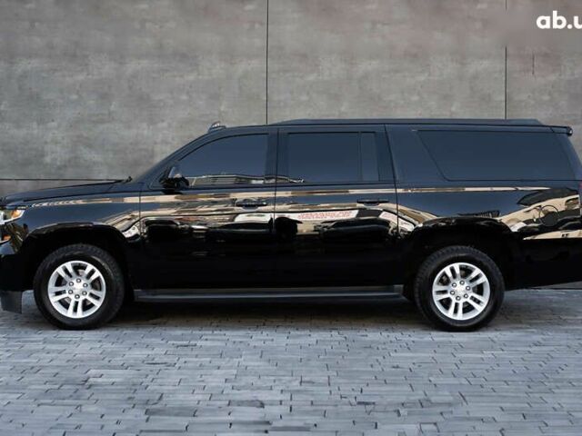 Шевроле Субурбан, объемом двигателя 5.3 л и пробегом 153 тыс. км за 33000 $, фото 4 на Automoto.ua