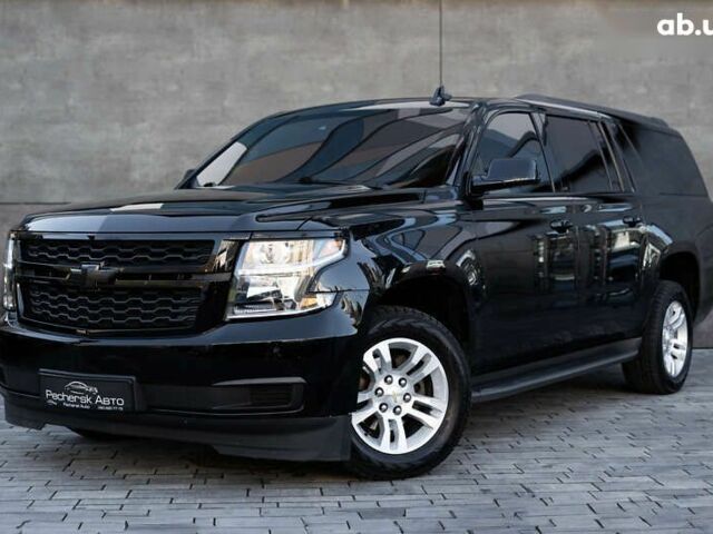 Шевроле Субурбан, об'ємом двигуна 5.3 л та пробігом 153 тис. км за 33000 $, фото 2 на Automoto.ua