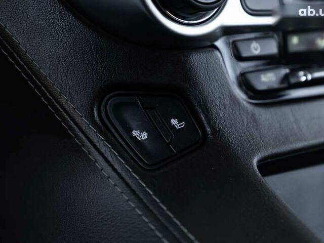 Шевроле Субурбан, объемом двигателя 5.3 л и пробегом 153 тыс. км за 33000 $, фото 21 на Automoto.ua