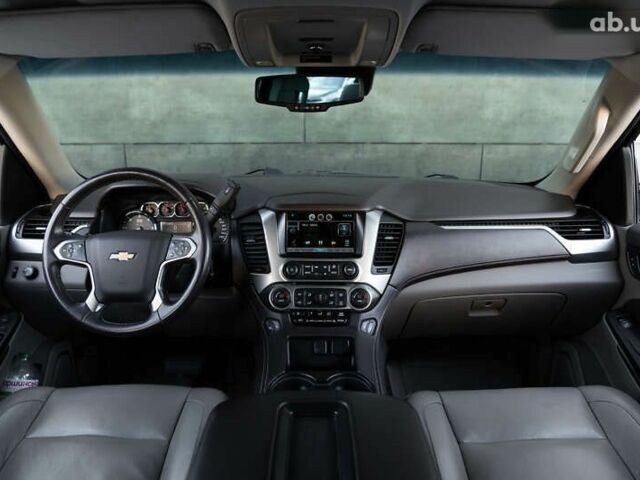 Шевроле Субурбан, об'ємом двигуна 5.3 л та пробігом 153 тис. км за 33000 $, фото 11 на Automoto.ua