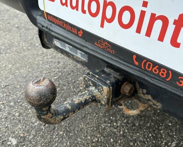 Серый Шевроле Субурбан, объемом двигателя 7.45 л и пробегом 565 тыс. км за 12000 $, фото 12 на Automoto.ua