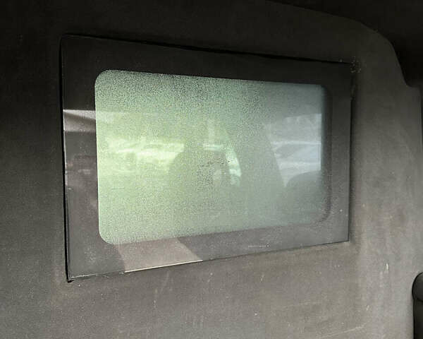 Серый Шевроле Субурбан, объемом двигателя 7.45 л и пробегом 565 тыс. км за 12000 $, фото 20 на Automoto.ua