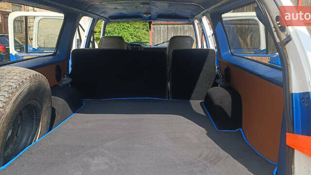 Синий Шевроле Субурбан, объемом двигателя 6.2 л и пробегом 45 тыс. км за 19000 $, фото 22 на Automoto.ua