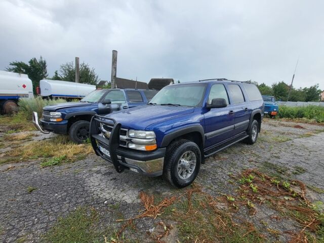 Синий Шевроле Субурбан, объемом двигателя 6 л и пробегом 380 тыс. км за 8000 $, фото 2 на Automoto.ua